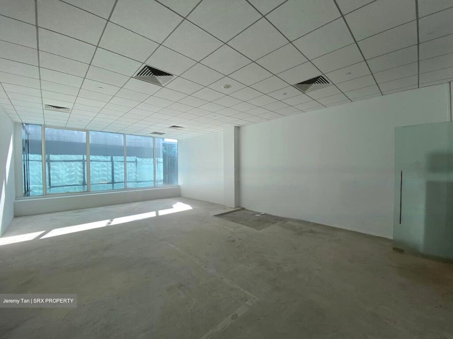 SQUARE 2 (D11), Retail #487814301